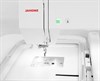 Вышивальная машина Janome MEMORY CRAFT 500E с установленными пяльцами