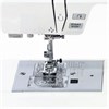 Игла, прижимная лапка, челнок в швейной машине Janome Quality Fashion 7600
